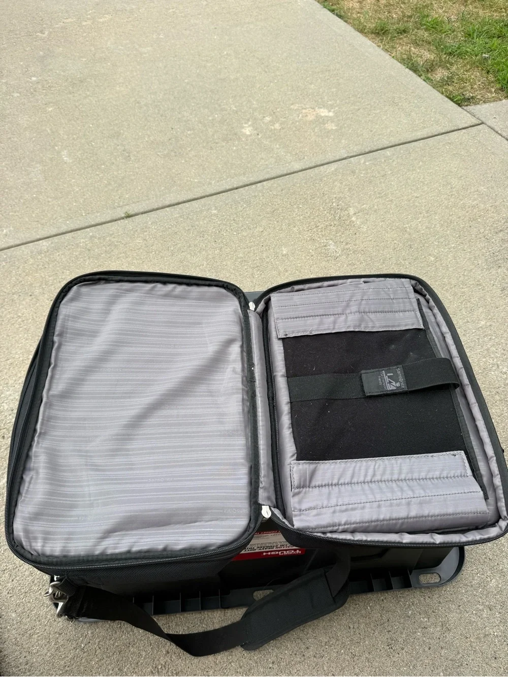 Samsonite Classic 3 Gusset Large Toploader Black Non-Wheeled Briefcase Travel